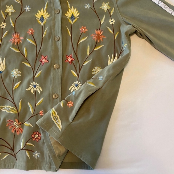Susan Graver‎ Floral Embroidered Faux Suede Button Front Shirt Jacket Shacket- S - Picture 6 of 8